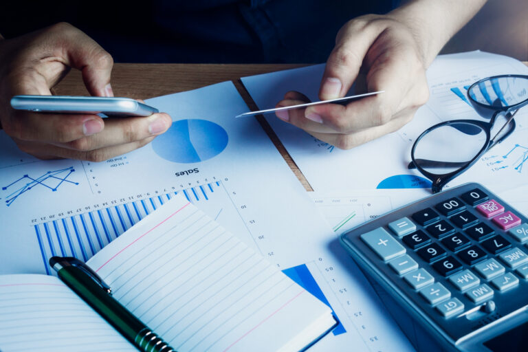 Cómo pagar menos impuestos autónomos con asesoría fiscal en Valencia